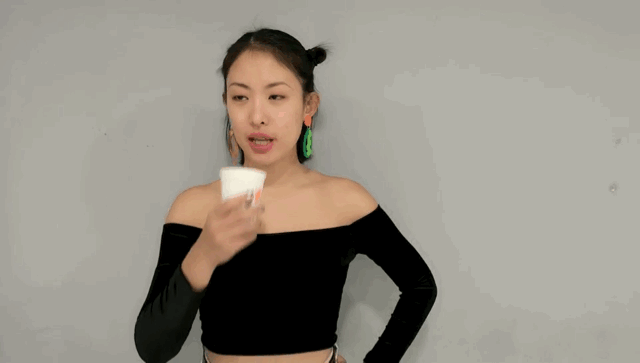 真人实测6款故宫云鹤螺钿系列口红，故宫IP最后的挽尊机会？