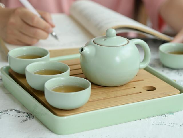 你知道什么是功夫茶具吗?