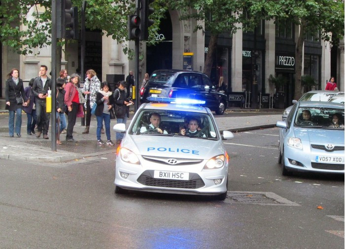改变报警方式？伦敦警方将支持语音触发AI报警