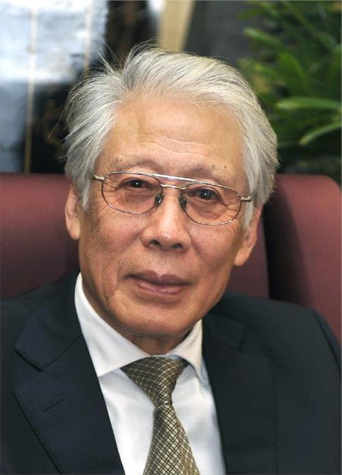 张连文在文革电影中红极一时,《盛大的节日》中演王洪文原型角色