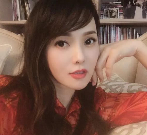 6,美丽教主伊能静