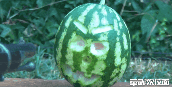 空包弹真的打不死人?李小龙儿子就死于空包弹!