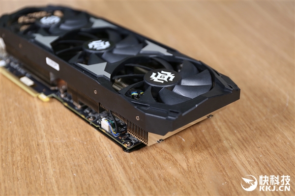 索泰GTX 1660 Ti X-Gaming OC显卡拆解图赏：三风扇