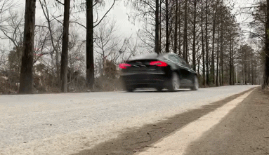 我们搞了辆特斯拉Model 3，让它自己在马路上开了半小时！