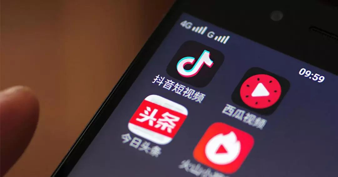 李彦宏卸任百度投资董事；郭敬明旗下公司接连注销；《完美世界》手游划时代回归 | 猬报