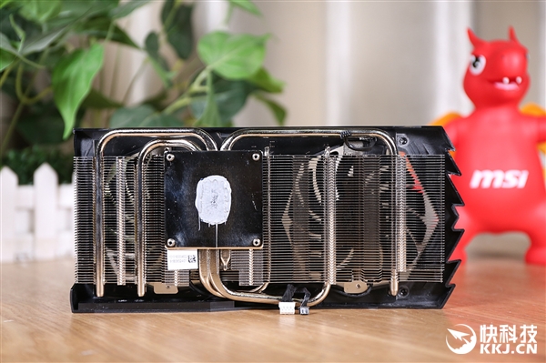 微星GTX 1660 Ti GAMING X 6G魔龙拆解图赏