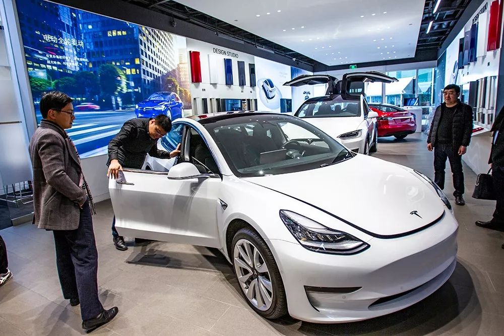 钢铁侠跑进山海关