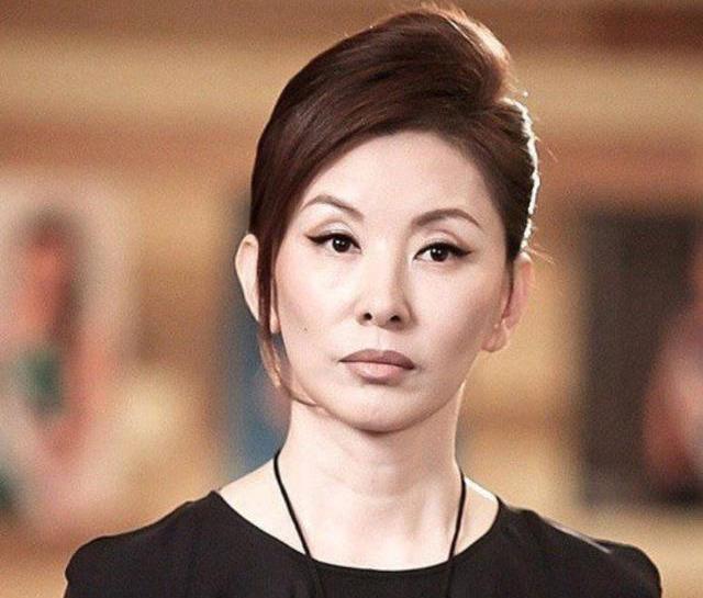 刚被曝是张紫妍自杀幕后推手，她就接新剧，网友：本色出演？