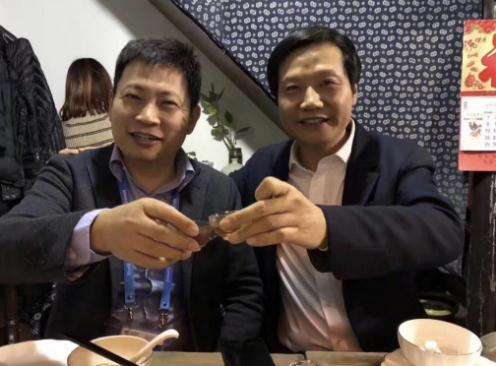 【虎嗅晚报】多闪举报与腾讯纠纷案的法院法官；上交所公布9家科创板受理企业名单