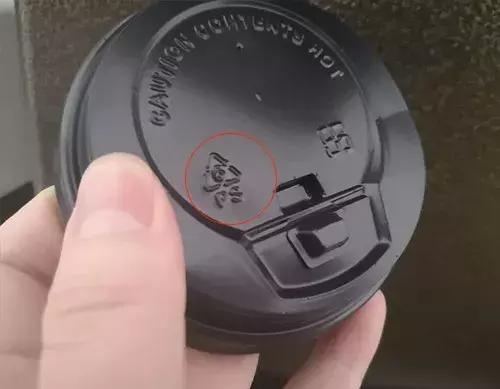 塑料杯有毒?奶茶店塑料杯你了解吗,热饮能用塑料杯吗?