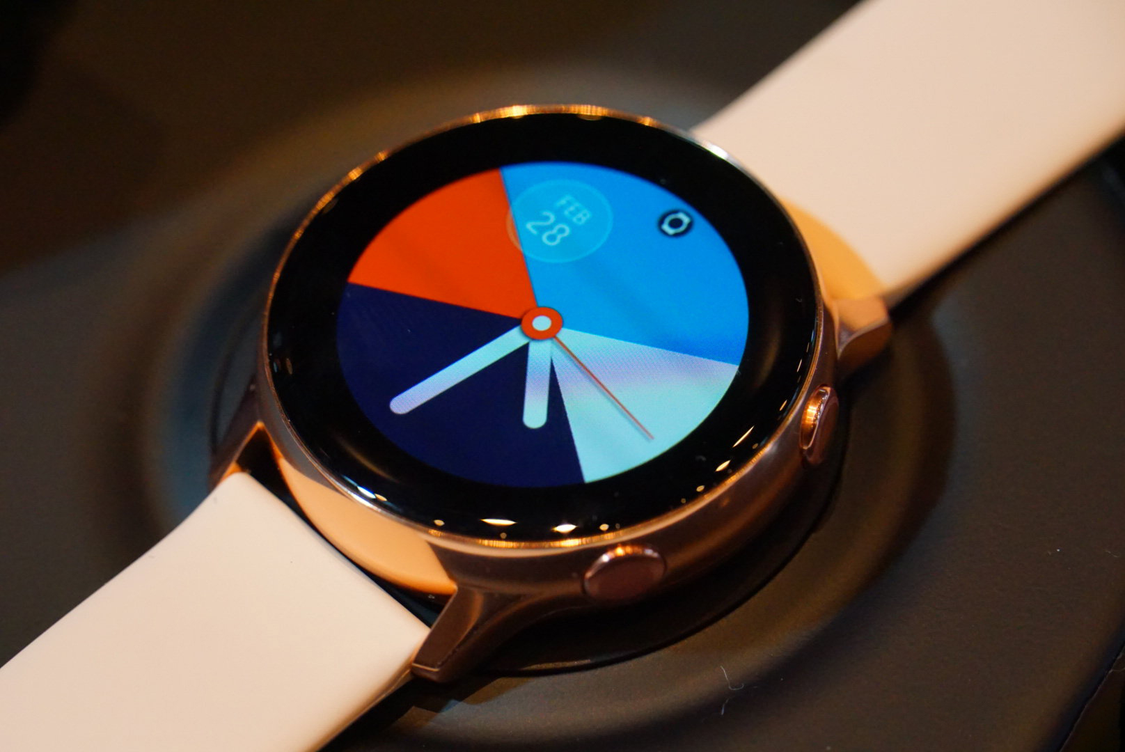 三星active3手表,三星手表active3 轻盈时尚的腕上健康助手,三星galaxy watch active智能手表