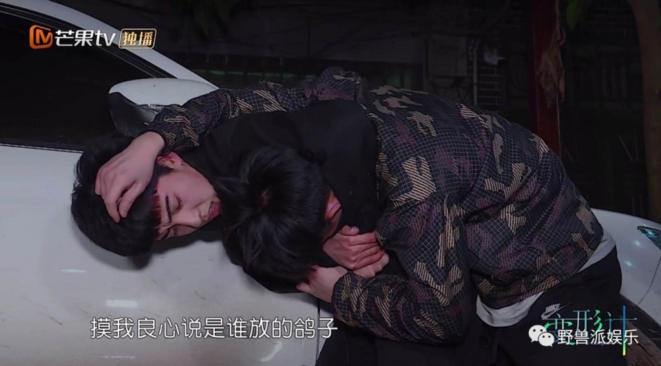 一个话痨，一个段子手，我发现了两个妙人儿…