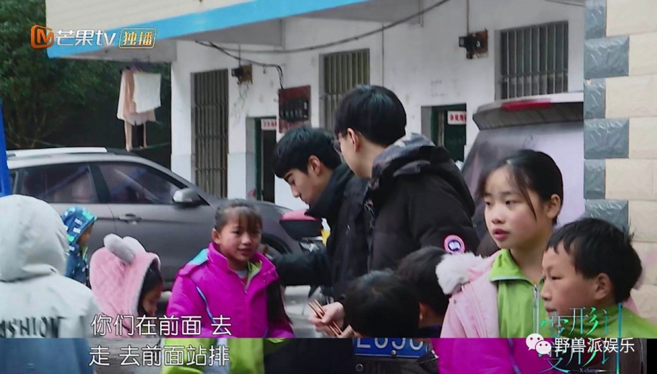 一个话痨，一个段子手，我发现了两个妙人儿…