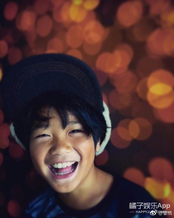 还记得《爸爸去哪儿》里的Joe吗？他现在长这样啦！