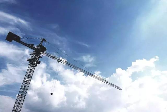 【故事】被啃老的父母,73岁仍在工地搬砖