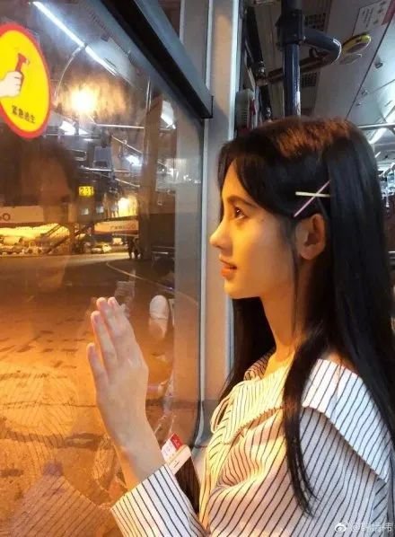 泫雅带火的廉价塑料发卡，竟然还有这么多门道？