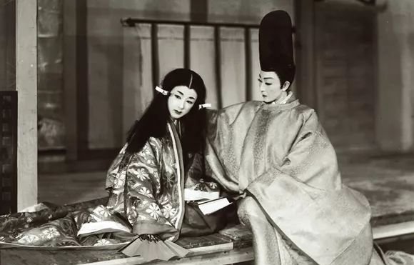 这四位冷门鬼魅颜，才称得上风情万种真尤物