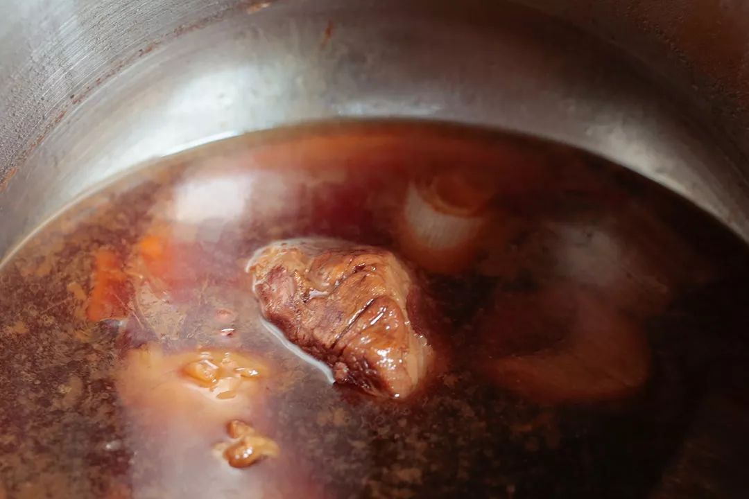 卤牛肉不入味？这一招你肯定没想到！