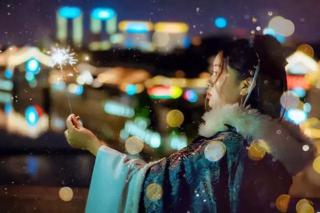 是仙服,不是汉服?汉服圈!谁给你们的勇气定义传统服饰!