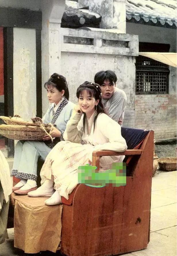 赵雅芝50岁素颜照,完全无妆无修真的很少女,皮肤比20多岁的还好