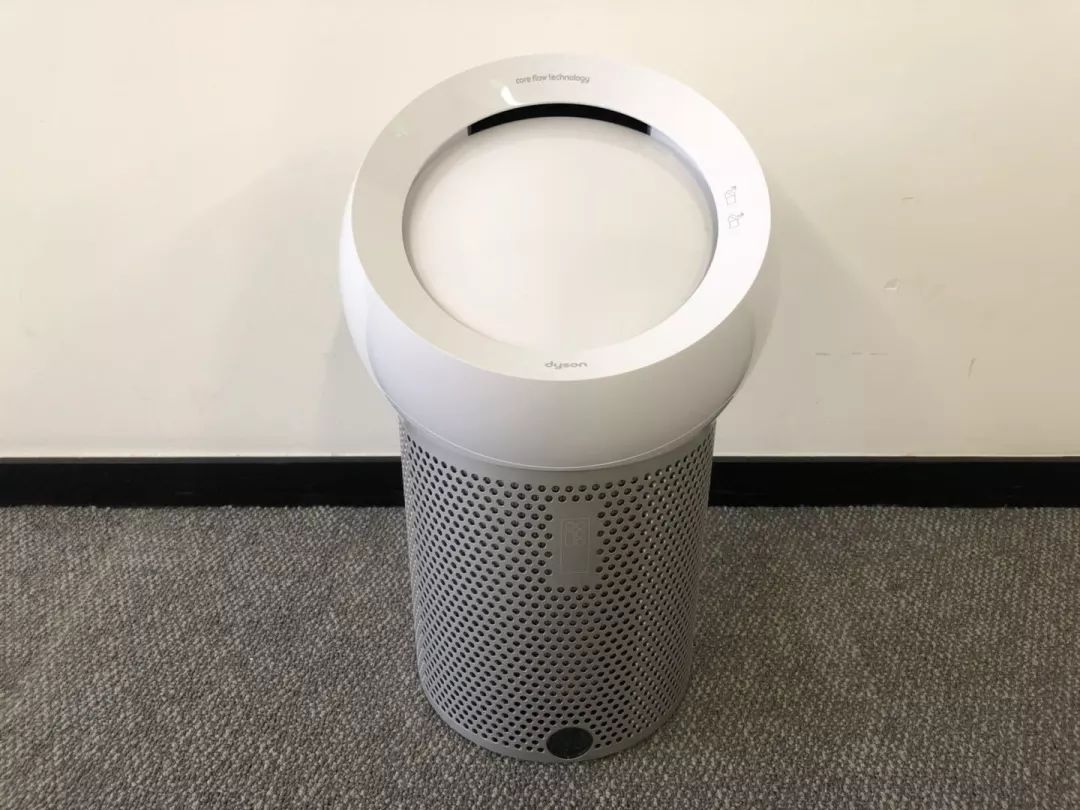 真人实测戴森新品，可能是史上最「自私」的电风扇
