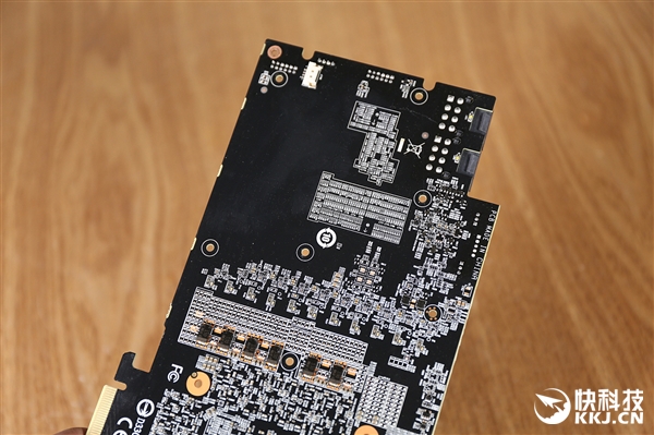技嘉Aorus RTX 2080 Ti Xtreme 11G显卡拆解图赏