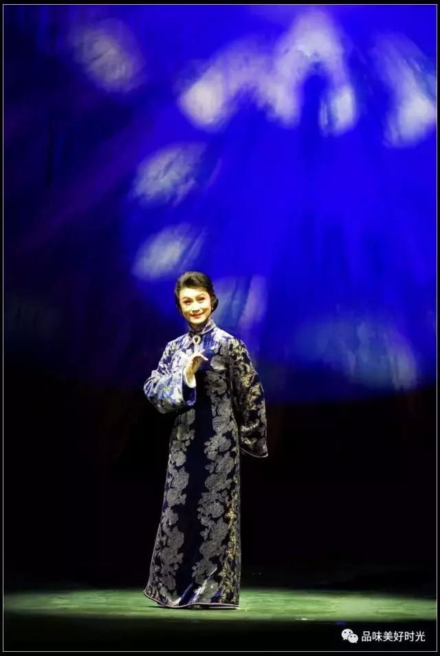 梅韵俊风 “吴氏青衣”神清骨俊 —— 记艺术大家吴汝俊的人生之梦
