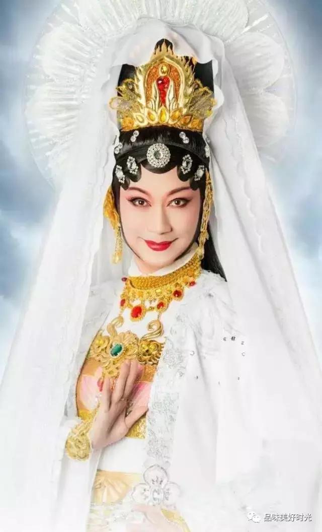 梅韵俊风 “吴氏青衣”神清骨俊 —— 记艺术大家吴汝俊的人生之梦