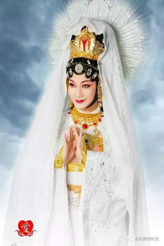 梅韵俊风 “吴氏青衣”神清骨俊 —— 记艺术大家吴汝俊的人生之梦
