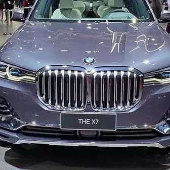 宝马首款“大7座”SUV来了，轴距超3米，配激光大灯，100万起售