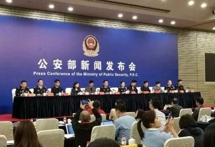 马云邀请他做代言人，林志玲对他膜拜，都是因为他的高情商？