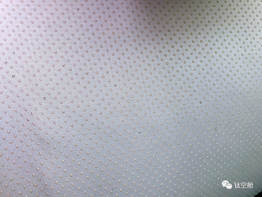 夏天开车烫屁股？用它瞬间降温