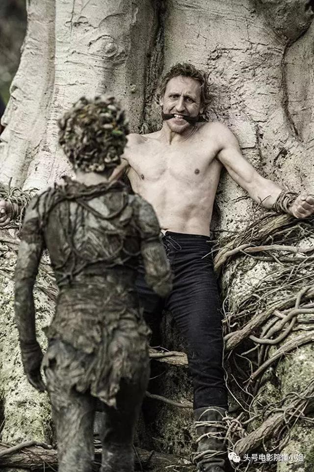 《权力的游戏》夜王,和二丫拍了15次刺杀戏,还有一个隐藏身份