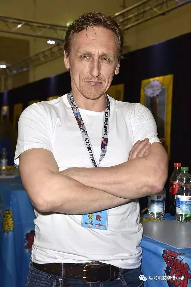 《权力的游戏》夜王,和二丫拍了15次刺杀戏,还有一个隐藏身份