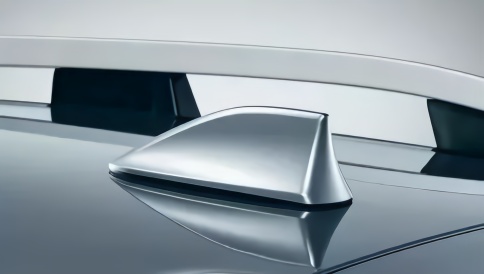 汽车上的“鲨鱼鳍”只是装饰件？它的作用大着呢