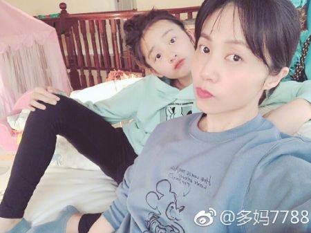 章子怡曾给她伴舞，李小冉恨她嫁给偶像，但最励志的还是她的脸！