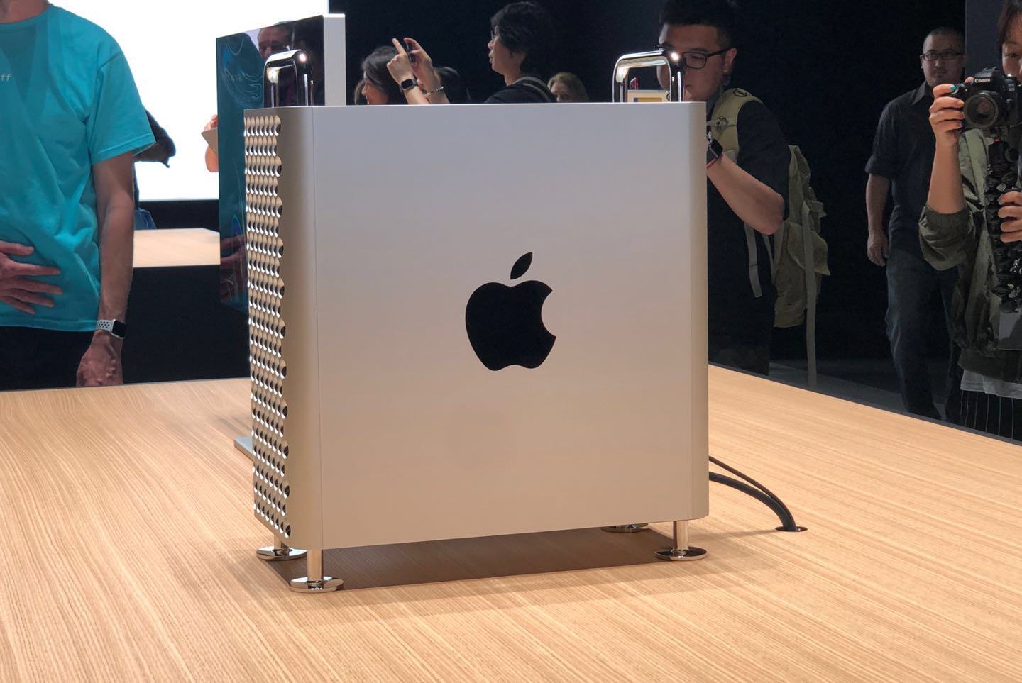 苹果visionpro视频演示官方 E89D0EE1AC4742D4F3B217369AF8642250DDE1EF_size141_w1440_h963.jpeg