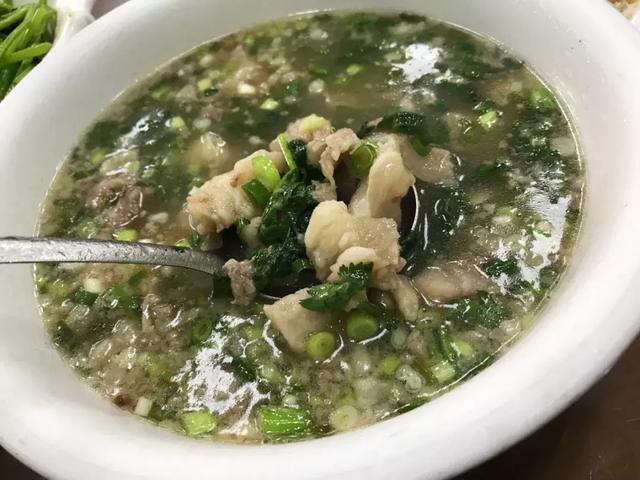 24小时丨丹东:一条大河波浪宽,眼大肚小真犯难