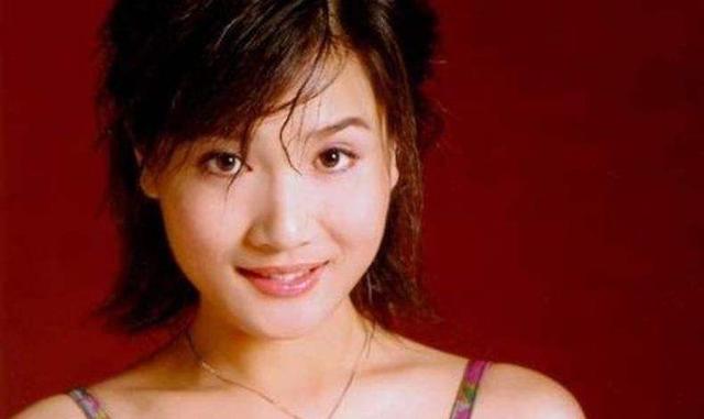 曾嫁大11岁侯勇，离婚后独自抚养女儿，41岁复出拍戏颜值高