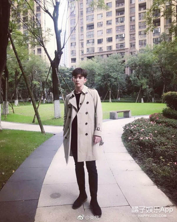 还记得《落跑甜心》里的柴格吗？他现在长这样啦！