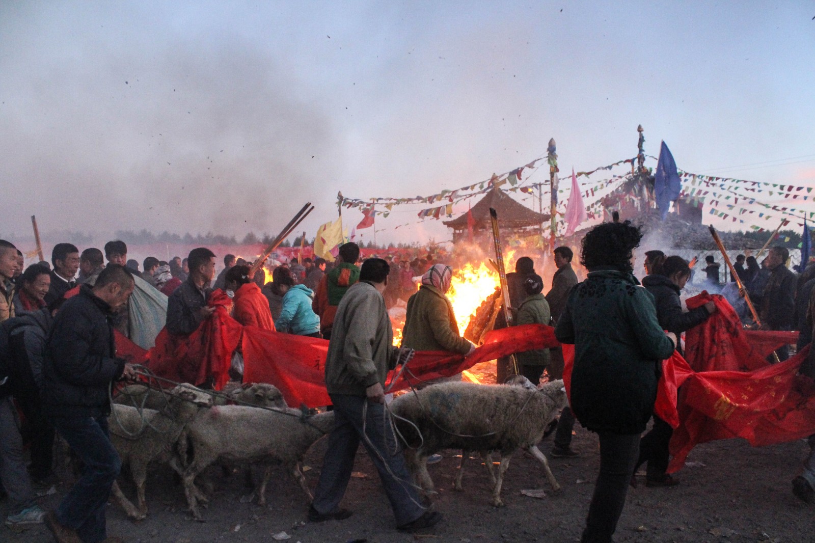 带你感受蒙古族最隆重的祭祀仪式——祭敖包