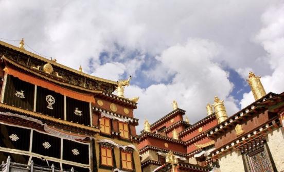 香格里拉的佛教圣地小布达拉宫——噶丹&middot;松赞林寺