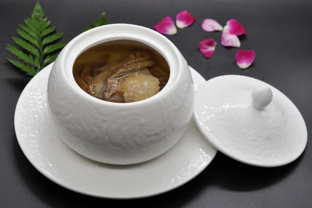 堪比“米其林”的绍兴菜，道道精致，让人忍不住舔屏