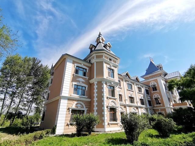 哈尔滨伏尔加庄园夏日风情,异国情调中的清凉假期