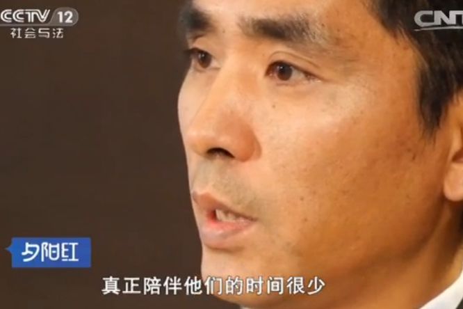 70岁患癌,他从南半球的8000米高空跳下,奇迹发生了……