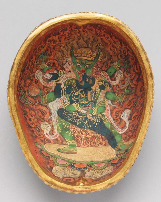 嘎布拉:人骨制成的密宗法器,神秘而令人敬畏