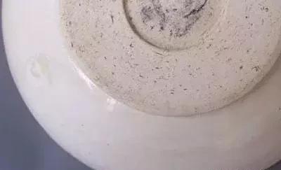 瓷器看底足、找规律