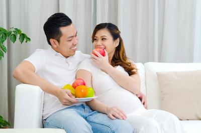 坚果，核桃，孕妇备孕吃哪些食物，对宝宝大脑发育好，较有效