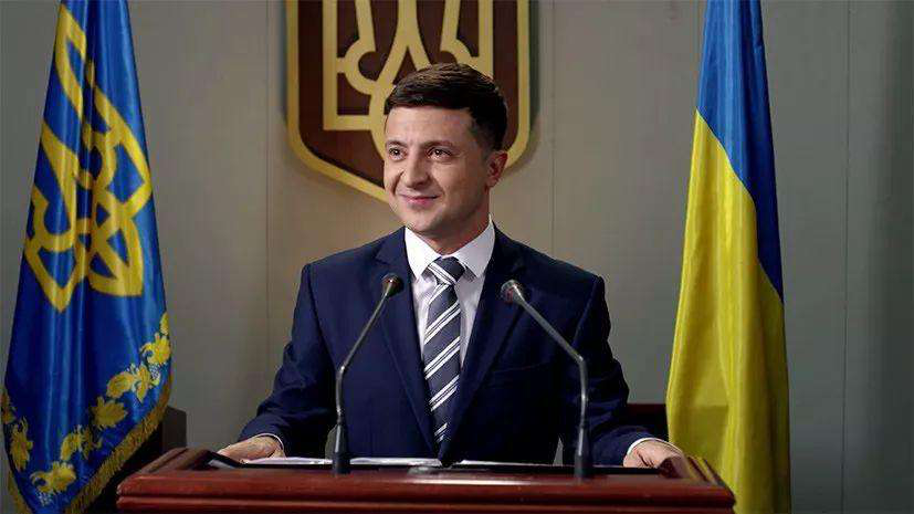 乌克兰总统波罗申科_乌克兰总统普京_乌克兰总统:西方撤走外交人员是错误