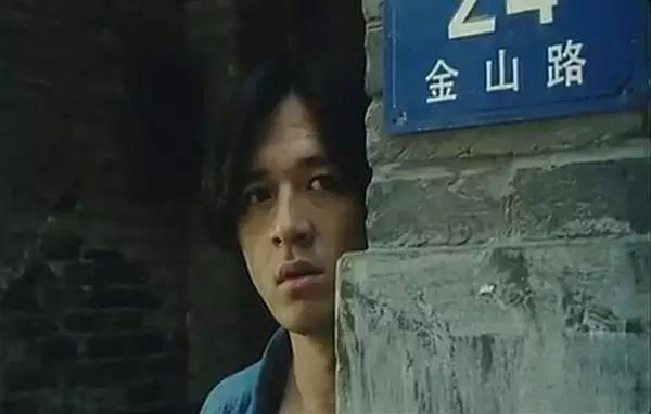 娄烨处女作《周末情人》里王志文挨打之处，竟是爱因斯坦下榻之所